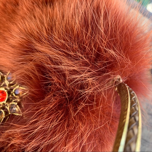 🌟VINTAGE🌟Clara Kasavina mink evening bag with jeweled star detail 🎉Host Pick! - Picture 3 of 6